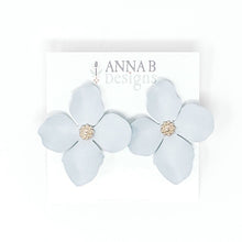 Ziva Floral Stud Earrings | Gray
