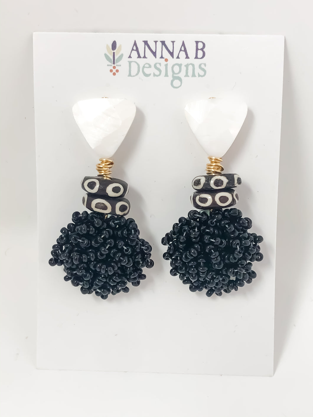 Poppy Beaded Earrings | Black