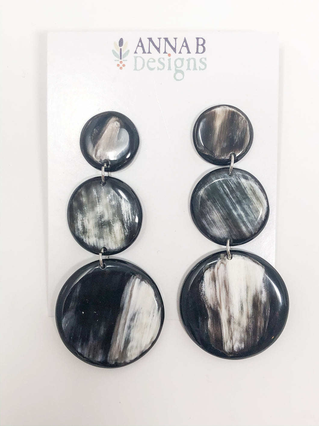 Kelly Round Horn Earrings