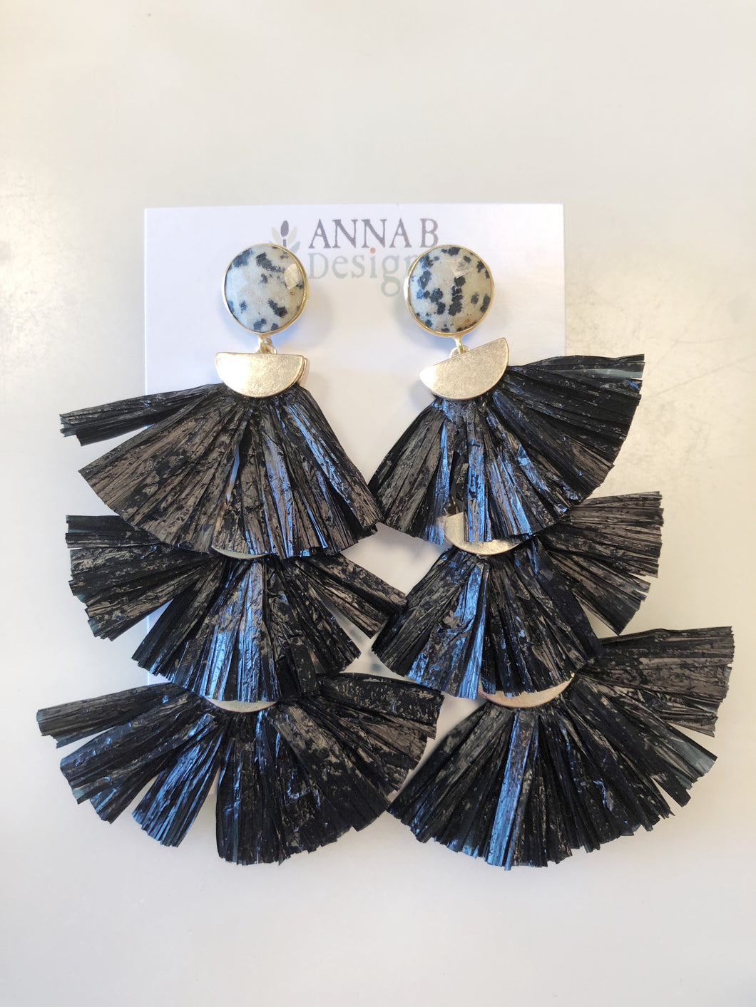 Raffia 3-tier earrings-Black