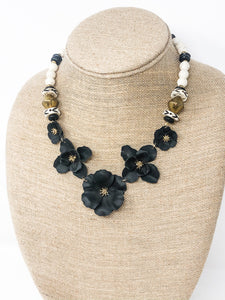 Jamie Metal Floral Necklace