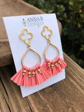 Quatrefoil + Raffia Earrings- Pink