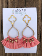 Quatrefoil + Raffia Earrings- Pink