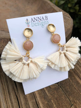 Raffia Fan Earrings-Ivory