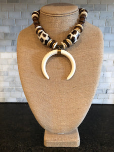 Crescent horn necklace