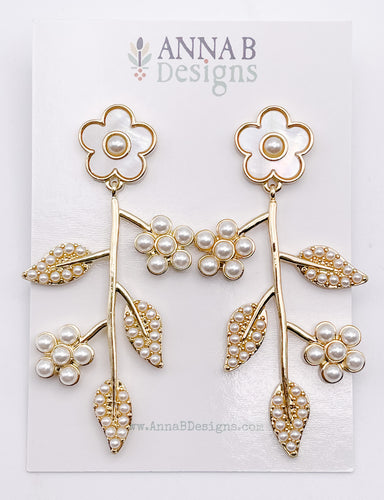 Lulie Beaded Earrings | Pearl