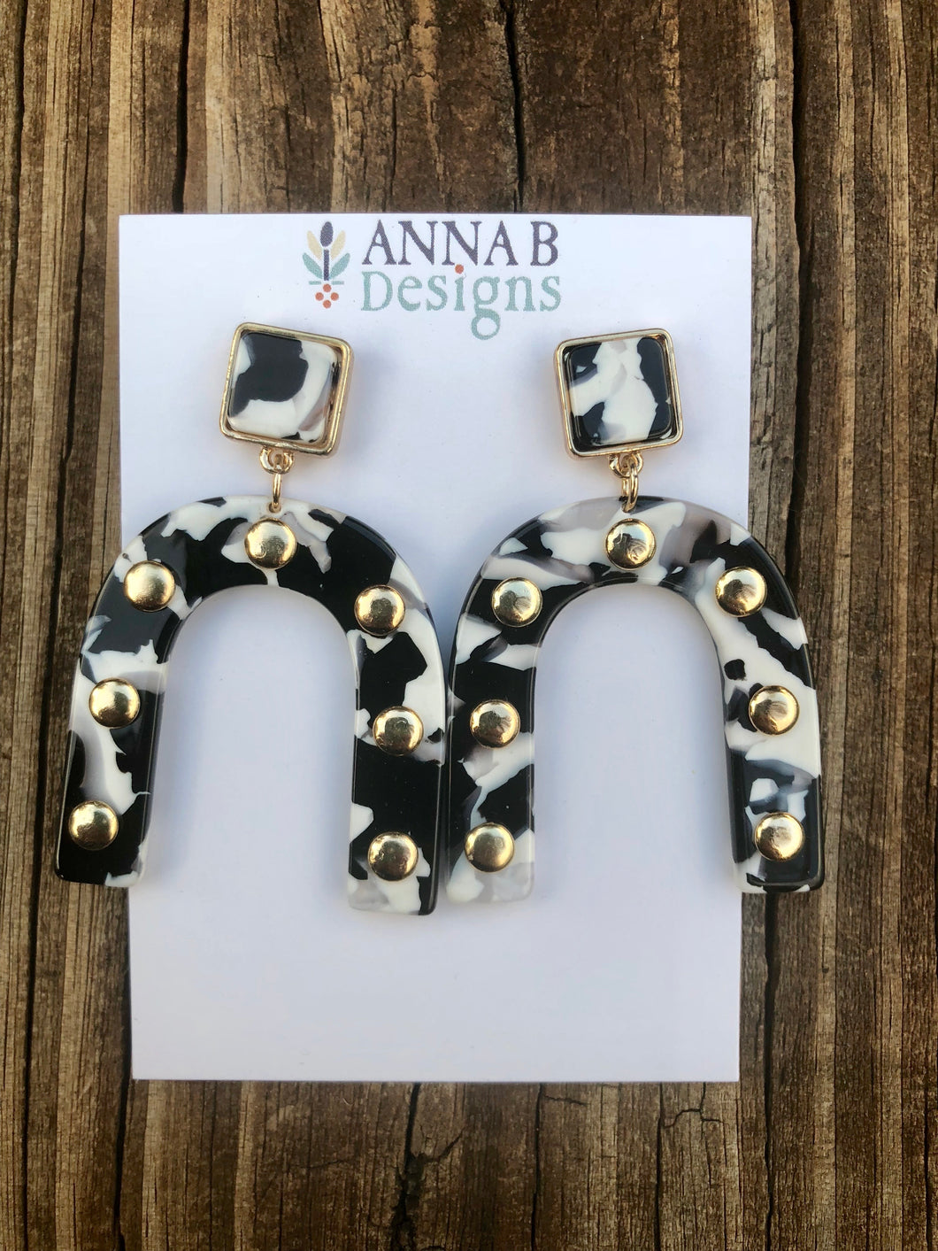 Jessica Resin Earrings-Black and White