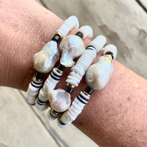 Shell Stretch bracelet with Freshwater Pearl