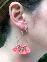 Quatrefoil + Raffia Earrings- Pink