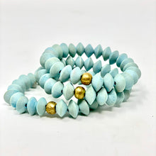 Wooden Stretch bracelet | Light Blue