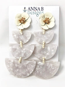 Paola Resin Earrings- Ivory + White