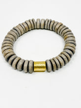 Wooden Stretch bracelet | Gray