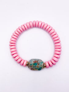 Wooden Stretch bracelet | Pink